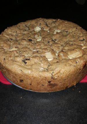 A picture of Oreo & Nutella Cookie Pie.