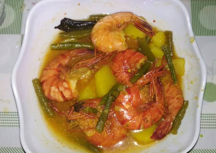 Tomyam udang galah