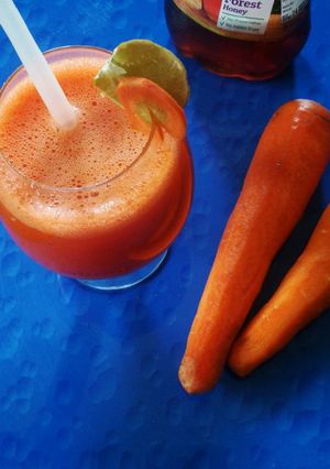 A picture of Carrot and lime juice.