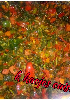 A picture of Spinach sauce.