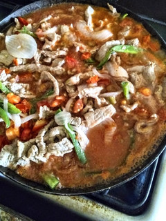 Una foto de Bistec a la mexicana de res con chile jalapeño