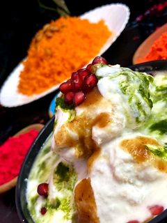 दही भल्ले (dahi bhalle recipe in Hindi) रेसिपी मुख्य फोटो
