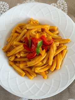 Foto di Pasta con crema di peperoni