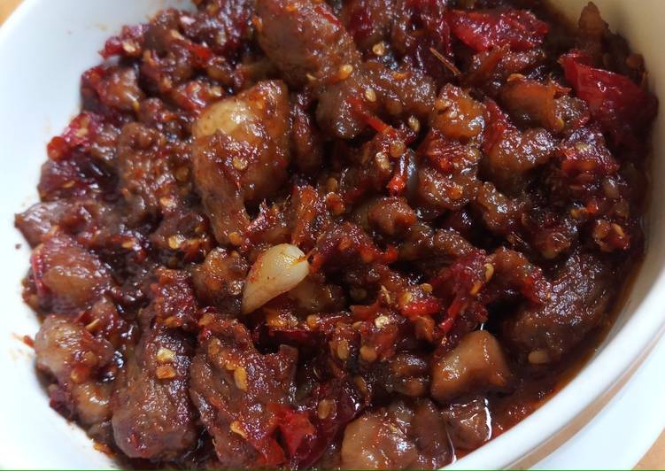 Bahan Oseng Mercon daging tetelan | Cara Membuat Oseng Mercon daging tetelan Yang Enak Dan Lezat