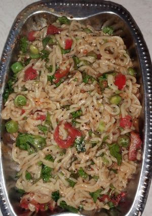 वेज मसाला मैगी (Veg masala maggi recipe in hindi) रेसिपी मुख्य फोटो