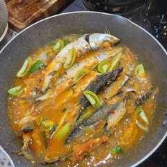 A picture of Ikan Sarden Asam Segar.