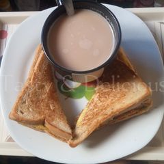 A picture of Egg in Bread Toast.