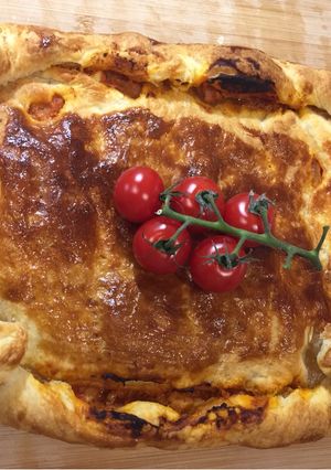 A picture of Baked Tuna Empanada.