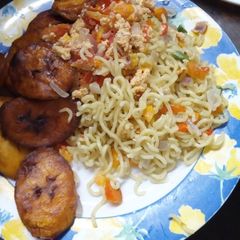 A picture of Fried Noodles &Fried Plaintain.