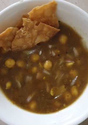 A picture of Kathiawari chole.