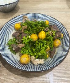 hoa thiên lý xào lòng gà