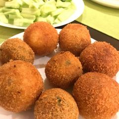 A picture of Resham Beef kabab.