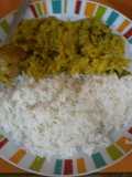 Olluquitos con arroz blanco con pollo dorado