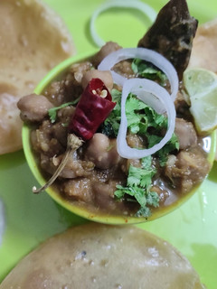 છોલે (Chole Recipe in Gujarati) રેસીપી મુખ્ય ફોટો