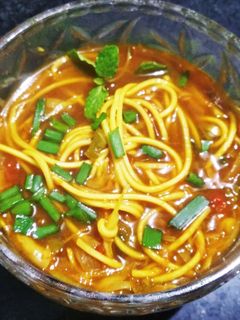 थुपका (Thupka recipe in Hindi) रेसिपी मुख्य फोटो