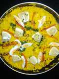 Arroz, mariscos y pescado. Similar a Paella