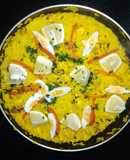 Arroz, mariscos y pescado. Similar a Paella