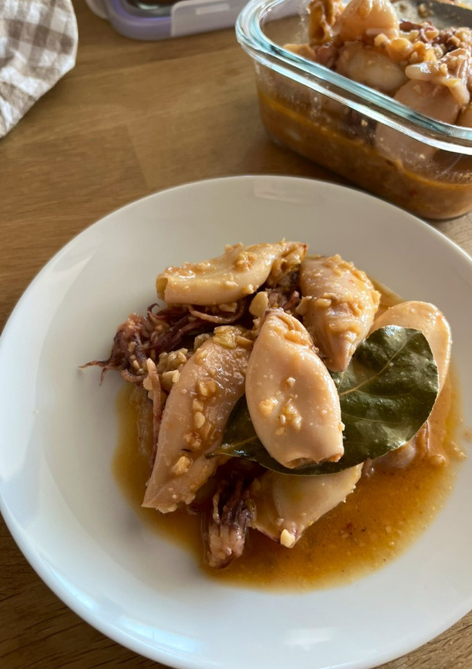 Una foto de Calamares en salsa de almendras - Receta de Batch Cooking
