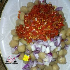 A picture of Dan sululu.