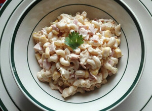 Una foto de Sopa fría (ensalada, sopa de fiesta)