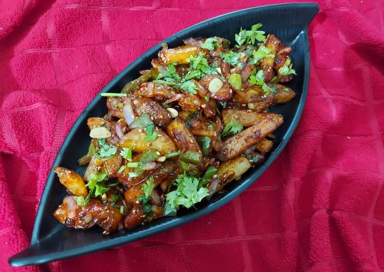 Recipe of Quick Peanut Garlic Chilli Potato