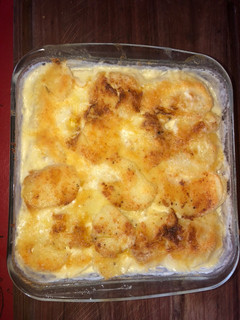 Una foto de Papas a la crema gratinada!!😋