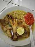Soto (tulang) Ayam dan Ceker