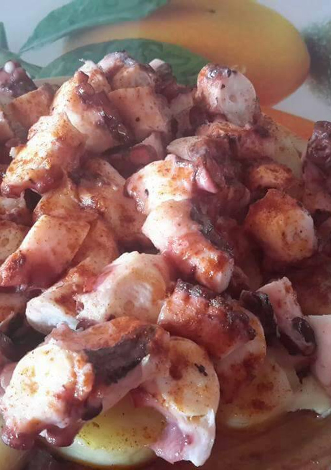 Una foto de Pulpo a la gallega