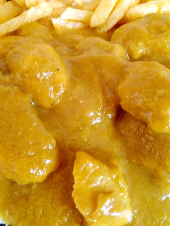 Una foto de Pollo al curry y verdura