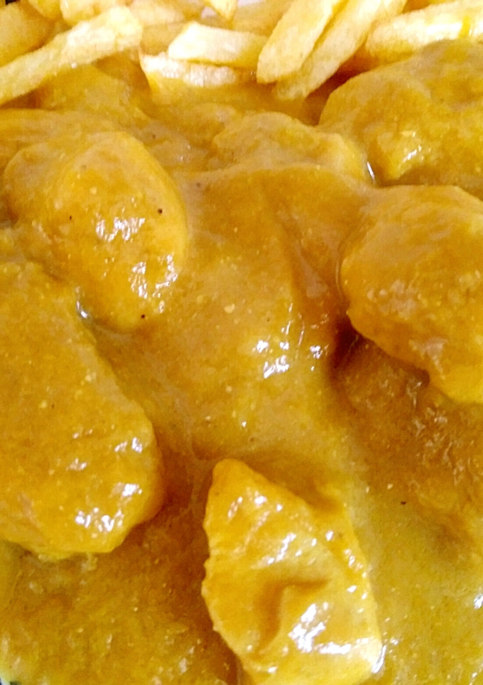 Una foto de Pollo al curry y verdura