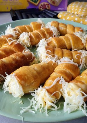 Gluténmentes sajtos roló recept fotója