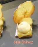 Crujiente de Manzana con galleta y crema pastelera