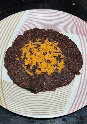 A picture of Ragi rotti.