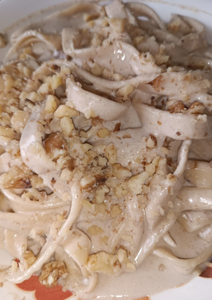 Una foto de Pasta fresca con salsa de paté