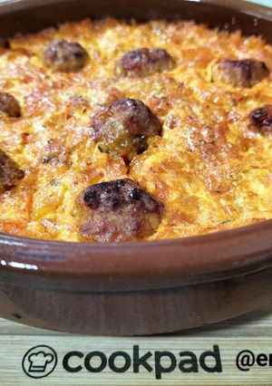 Foto principal de Arroz al horno con pelotitas criollas y costra de huevo