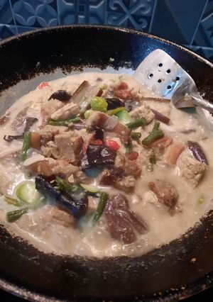 Foto resep Mangut iwak pee/ ikan pare asap masak santan