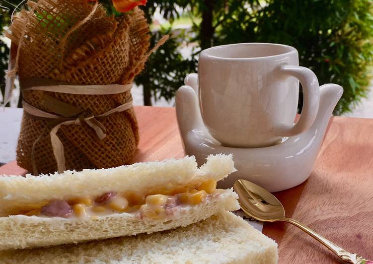 Resep Baru Simple Sandwich with Corn and Smokebeef Enak Sederhana