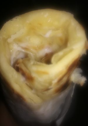 A picture of Chicken roll paratha.