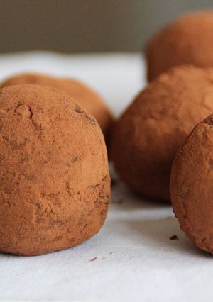 Una foto de Trufas de galleta y dulce de leche
