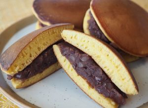 Una foto de Dorayaki (どら焼き) / Dulce japonés