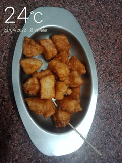 அரிசி இட்லி சில்லி(idli chilli recipe in tamil) செய்முறை முக்கிய புகைப்படம்