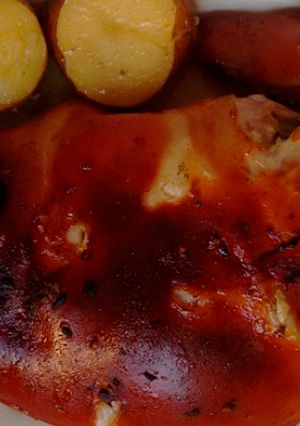 Foto principal de Cochinillo al horno con patatas