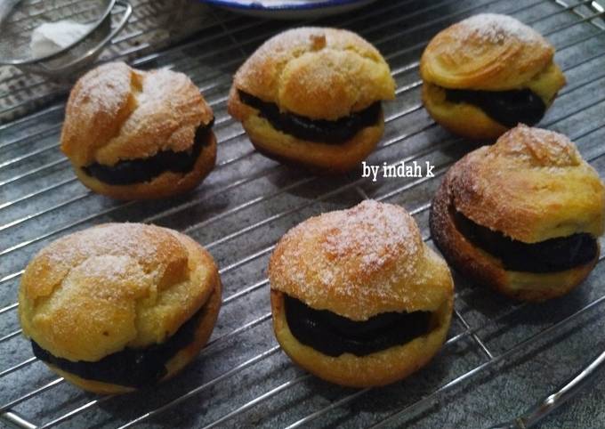 Kue Soes Vla Coklat