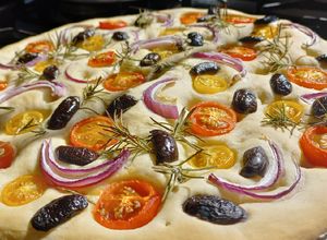 Una foto de Focaccia súper fácil en 30 minutos