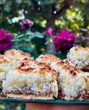 Cuadrados de coco y dulce de leche