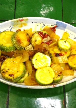 Una foto de Calabacitas con apio