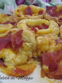 Una foto de Tartaletas con queso y jamón