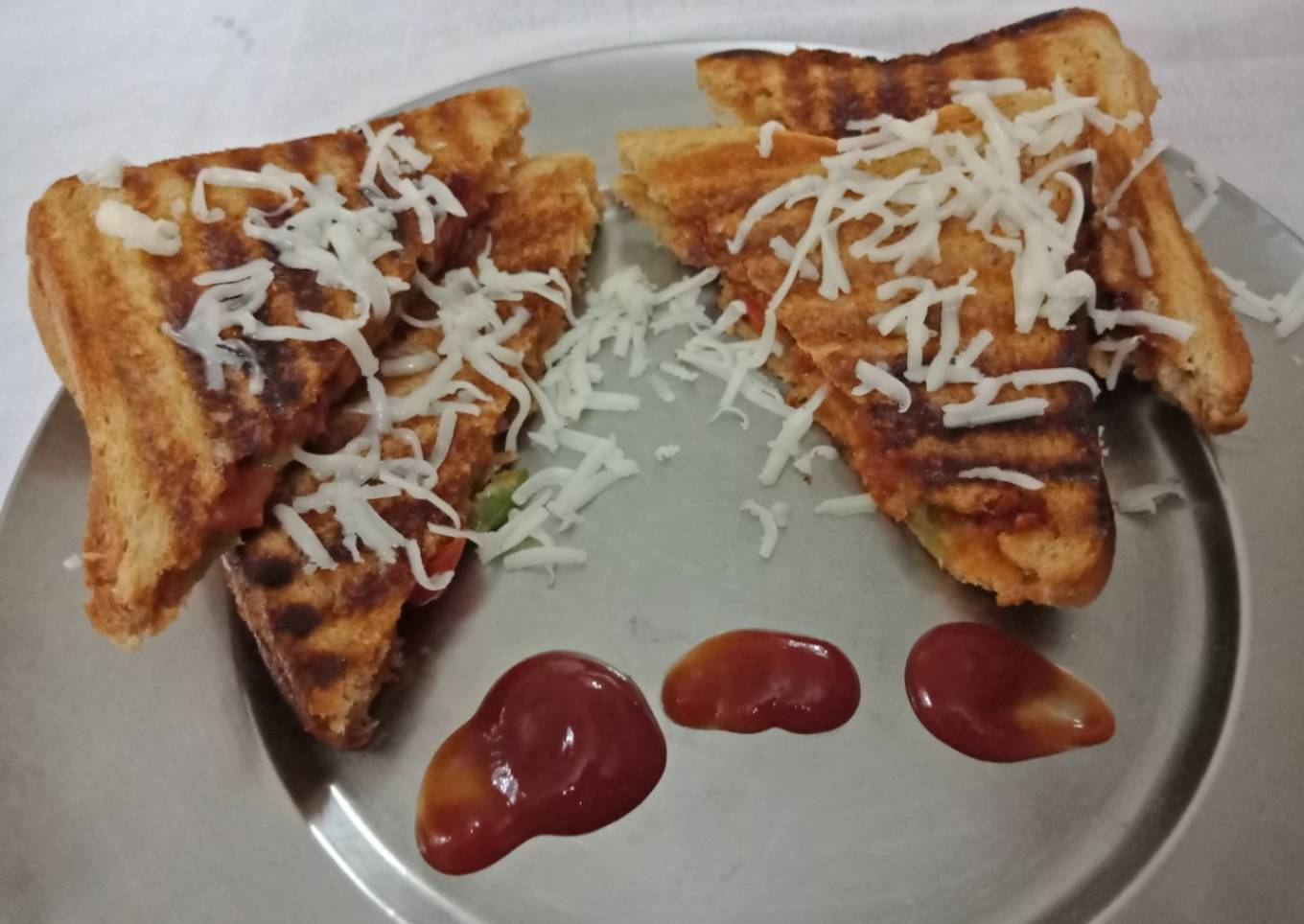 Vegetable Cheese Grilled Sandwich