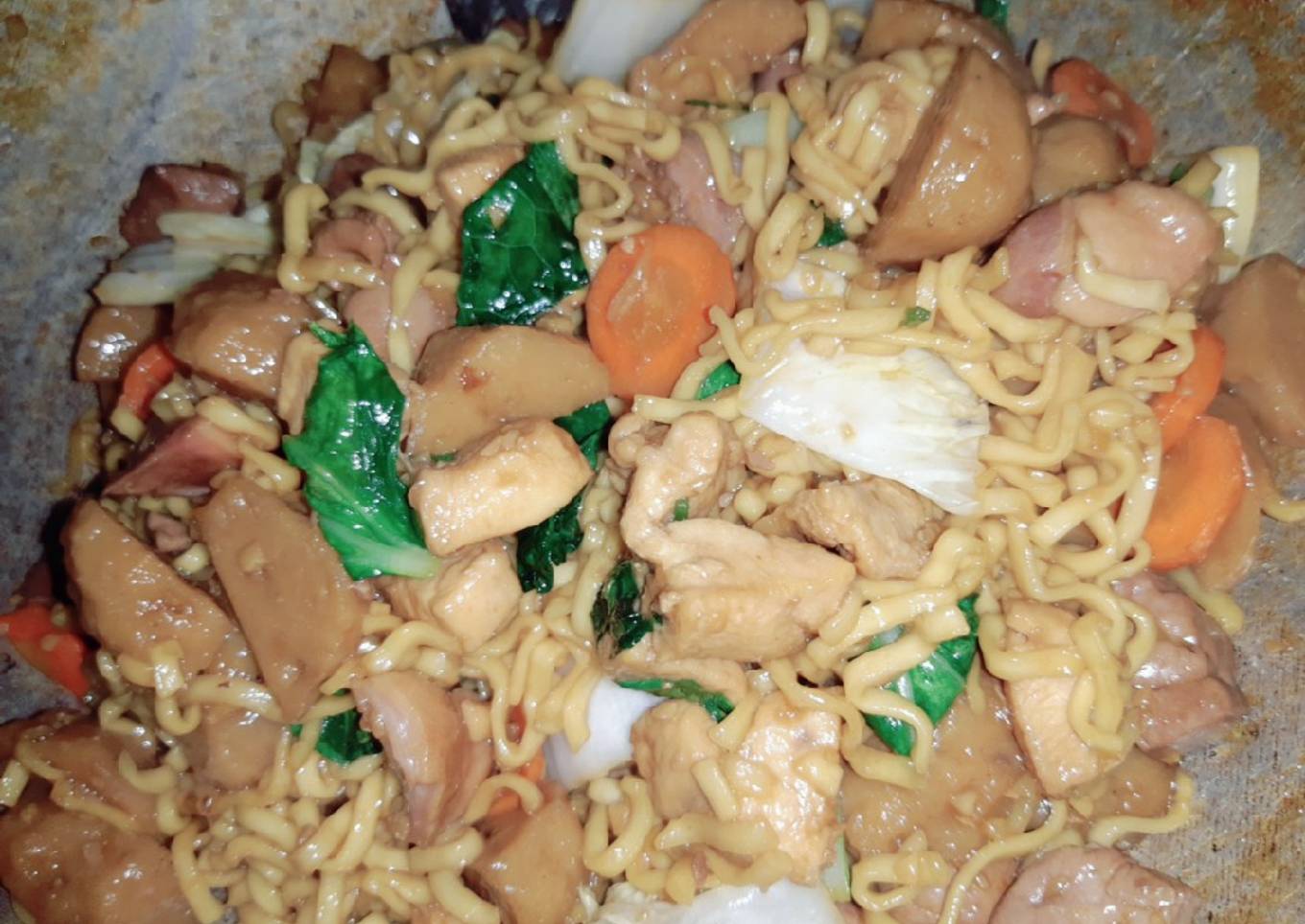 Mie goreng istimewa