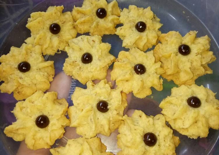 Resep Mawar coconut Chese cookies…😋😋😋 Anti Gagal